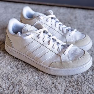 Adidas Men's Grand Court SE Leather Suede Sneaker